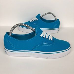 NEW Vans Authentic Skate Shoe Sneaker